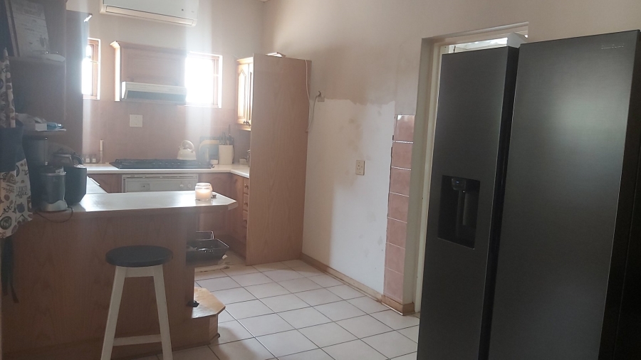 To Let 4 Bedroom Property for Rent in Roodewal Free State